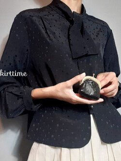 เสื้อแขนยาวสีดำลายจุด Polakdots (Vintage Blouse) ใส่ทำงาน