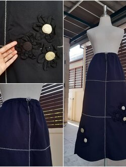 กระโปรงยาวสีดำ แต่งดอกไม้แฮนด์เมด