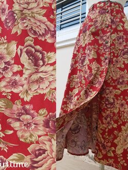 กระโปรงลายดอกกุหลาบแดง งานวินเทจแบรนด์ LizSport หายาก