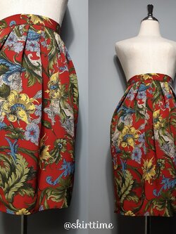 กระโปรงวินเทจลายบาโรกสีแดงอมส้ม