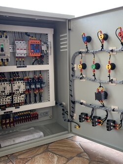 ตู้ควบคุมปั๊มน้ำ 10 Hp 3 เฟส 380v 2 ตัวสลับกันทำงาน ใช้ลูกลอยไฟฟ้า220v