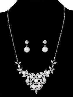 DIAMOND PEARL 18K WHITE GOLD NECKLACE EARRING สร้อยคอ ต่างหู เพชร ไข่มุก ทอง 18K Pre-order