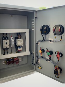 ตู้ควบคุมปั๊มน้ำ 3 HP 220 v ใช้กับลูกลอยไฟฟ้า ตู้เหล็ก