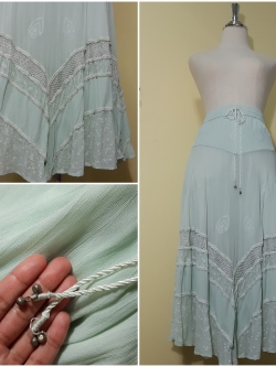 กระโปรงยาวลูกไม้สีมิ้นท์