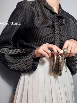 เสื้อเชิ้ตคอบัวสีเทาเข้ม ชายรูดได้ 2 ข้าง