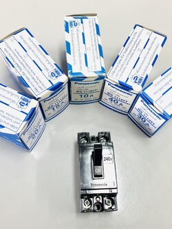 เบรกเกอร์พานาโซนิค PANASONIC 10A 15A 20A 30A 40A ชนิด HB 2P รุ่น BS1110YT BS1114YT Safety Breaker พานาโซนิค A1