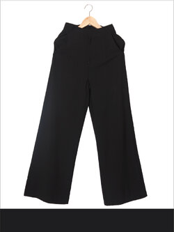 G 170204 กางเกงขายาว Check in ราคาเช่า 30 บาท ต่อ 1 วัน