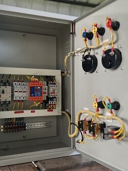 ตู้ควบคุมปั๊มน้ำ 1-3 Hp 3 เฟส 380v ตั้งเวลาการทำงาน มีเฟส