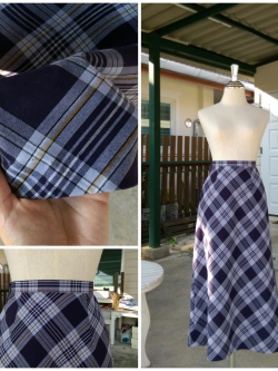 กระโปรงยาวลายสก๊อต