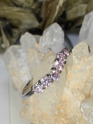 แซฟไฟร์สีชมพู เงินแท้ 92.5% Pink Sapphire 925 Sterling Silver Ring
