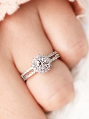 DIAMOND 18K WHITE GOLD RING แหวน เพชร ทอง 18K Pre-order