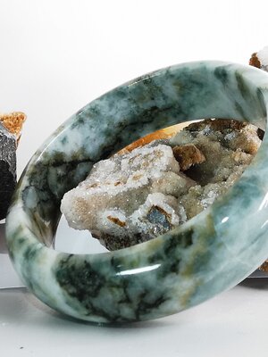 Green White Yellow Brown Jade Bangle กำไลหยกเจไดต์แท้ Diameter/ เส้นผ่านศูนย์กลางด้านใน 59 mm.