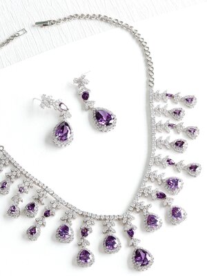 VIOLET SAPPHIRE DIAMOND 18K WHITE GOLD NECKLACE EARRING สร้อยคอ ต่างหู แซฟไฟร์สีม่วง ล้อมเพชร ทอง 18K Pre-order