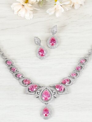PINK SAPPHIRE DIAMOND 18K WHITE GOLD NECKLACE EARRING สร้อยคอ ต่างหู แซฟไฟร์สีชมพู ล้อมเพชร ทอง 18K Pre-order