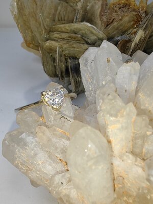 แหวนเพชร CZ เงินแท้ 92.5% Cubic Zirconia 925 Sterling Silver Ring Size 57