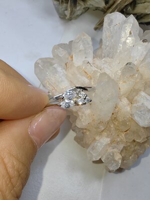 แหวนเพชร CZ เงินแท้ 92.5% Cubic Zirconia 925 Sterling Silver Ring Size 59