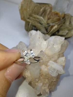 แหวนเพชร CZ เงินแท้ 92.5% Cubic Zirconia 925 Sterling Silver Ring Size 58