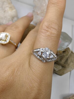 แหวนเพชร CZ เงินแท้ 92.5% Cubic Zirconia 925 Sterling Silver Ring Size 55