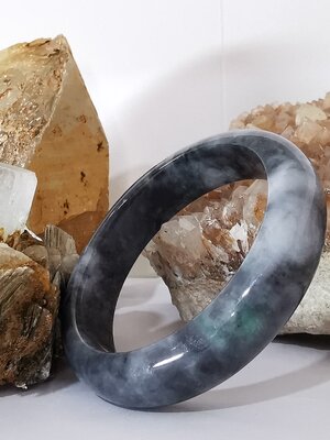Black Grey White Green Bangle กำไลหยกเจไดต์แท้ Diameter/ เส้นผ่านศูนย์กลางด้านใน 56 mm.