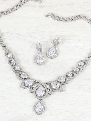 DIAMOND 18K GOLD NECKLACE EARRING สร้อยคอ ต่างหู เพชร ทอง 18K Pre-order