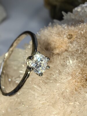 แหวนเพชร CZ เงินแท้ 92.5% Cubic Zirconia 925 Sterling Silver Ring Size 55