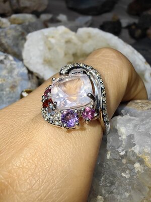 ROSE QUARTZ RHODOLITE GARNET SKY BLUE TOPAZ AMETHYST RING