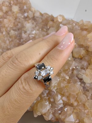 แหวนเพชร CZ เงินแท้ 92.5% Cubic Zirconia 925 Sterling Silver Ring Size 51